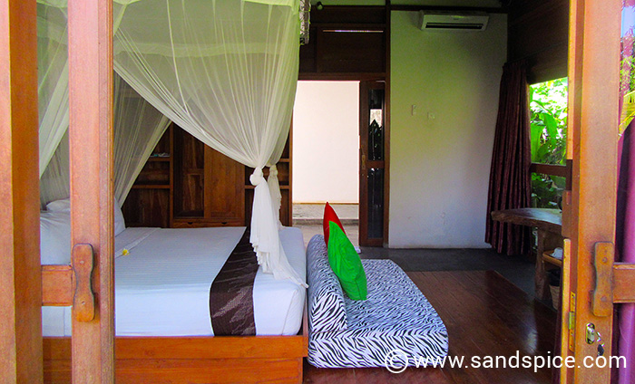 Ubud Bali Hotels - Sapu Lidi