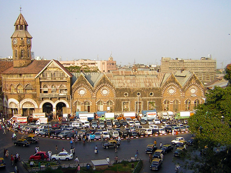 <em><strong>Crawford Market Marathi</strong> </em>- Quite a change from the Phoenix Mall