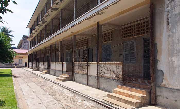 Tuol Sleng (S-21) - Lower gallery