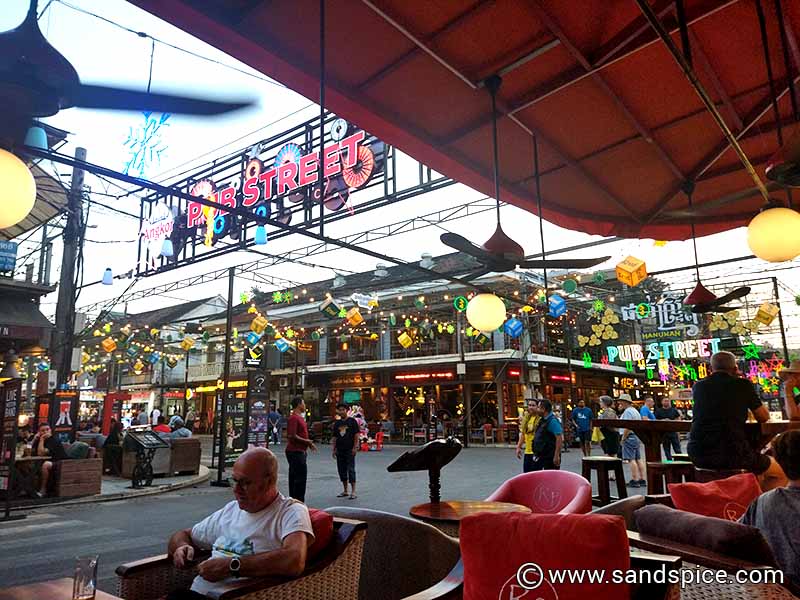 The Red Piano Restaurant - Drink & Eat in Siem Reap Cambodia