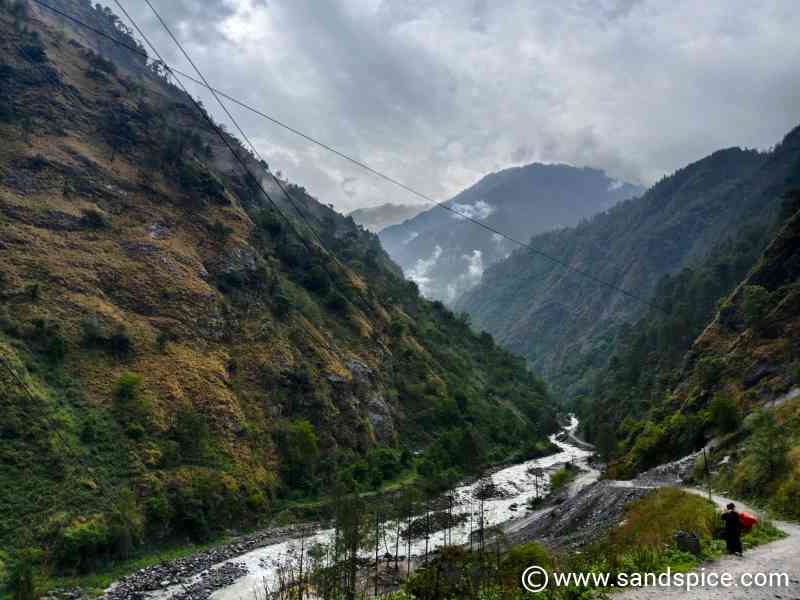 Leaving Syabrubesi - The Langtang Khola